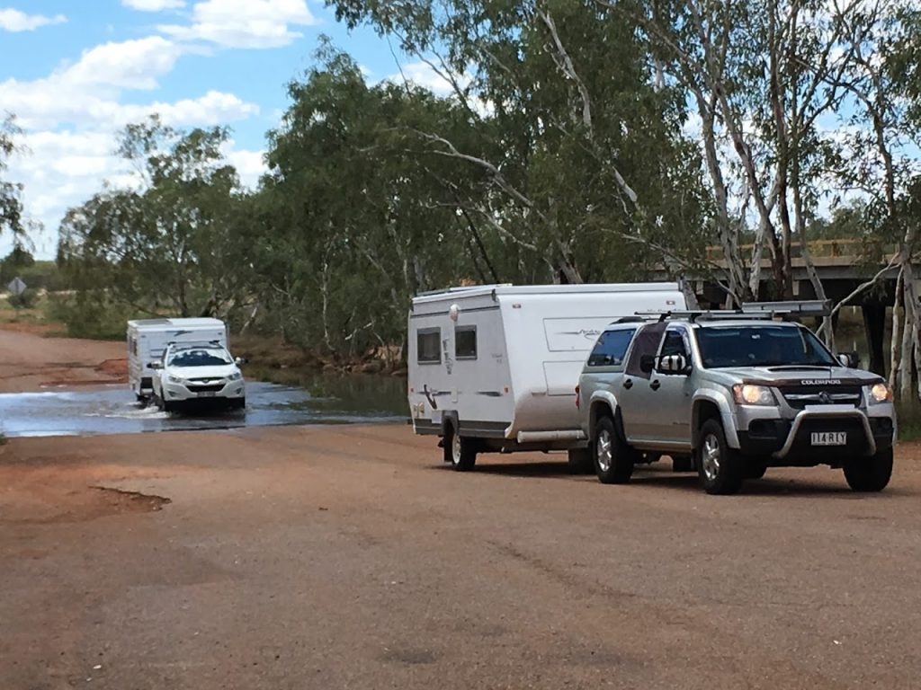 Australia road trip with SUV camper vans