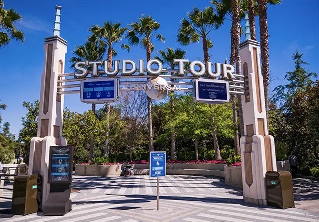 Studio Tour Hollywood, Los Angeles, CA, United States, Universal Studios Hollywood Tour Guide