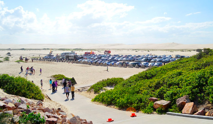 Anna Bay 4WD SandBoarding NSW Australia